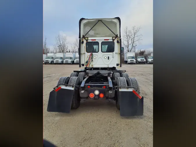 2018 FREIGHTLINER/MERCEDES CASCADIA 125