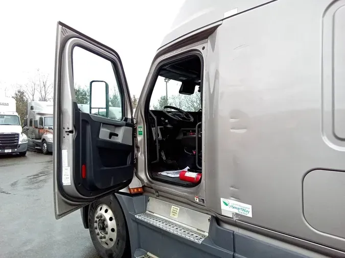 2021 Freightliner Cascadia