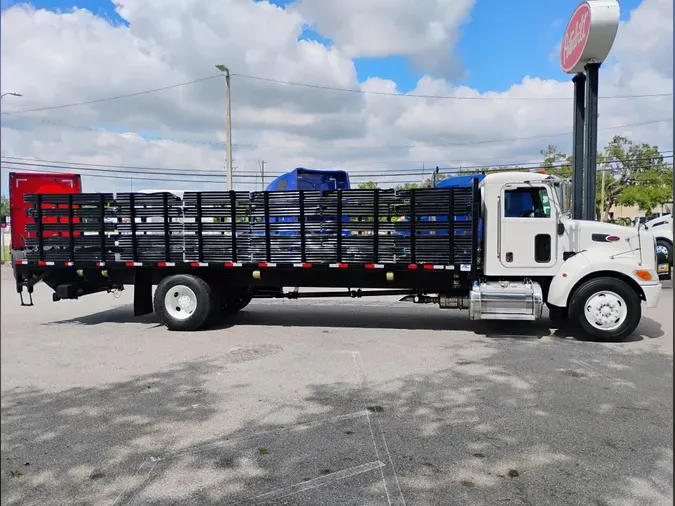 2019 Peterbilt 330
