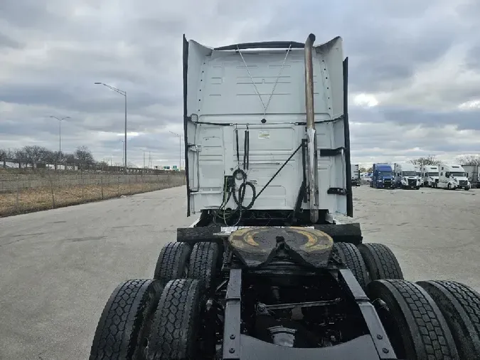 2022 VOLVO VNL64T860