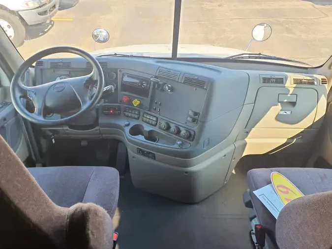 2019 FREIGHTLINER CASCADIA 125