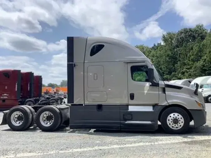 2023 Freightliner Cascadia