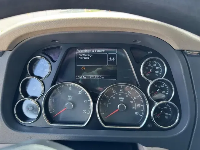 2022 Peterbilt 567