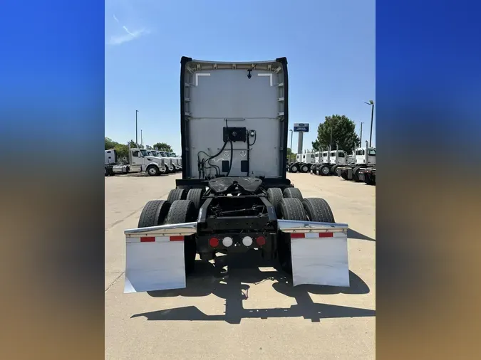 2022 Kenworth T6800395d6308fc88c33927e6bbb59b49fcb