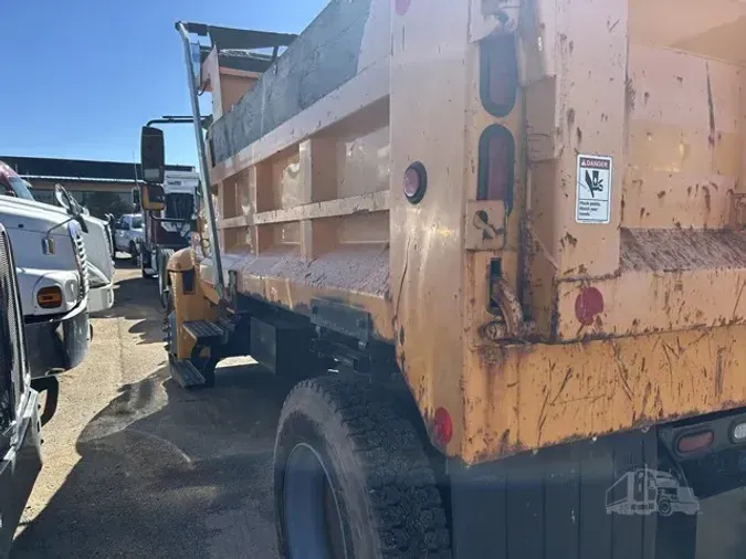 2013 INTERNATIONAL DURASTAR 4300