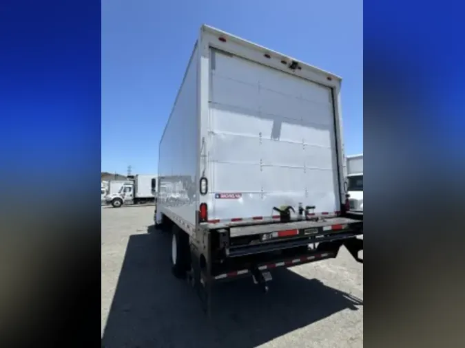 2016 FREIGHTLINER M2 106