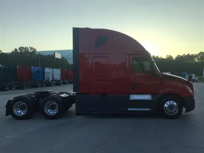 2020 FREIGHTLINER CASCADIA