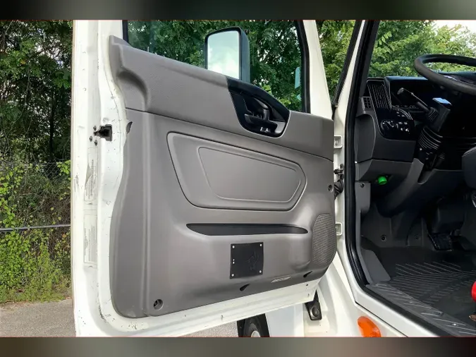 2019 INT LT625 6x4