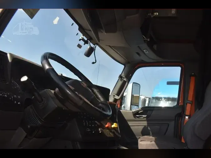 2019 INTERNATIONAL LT