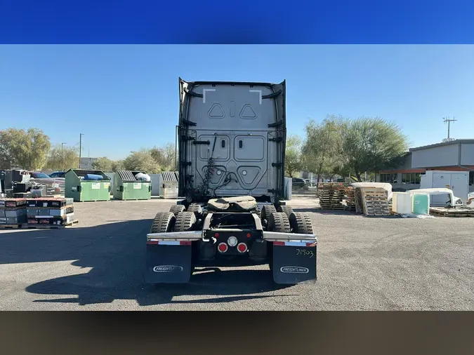 2024 Freightliner Cascadia 126