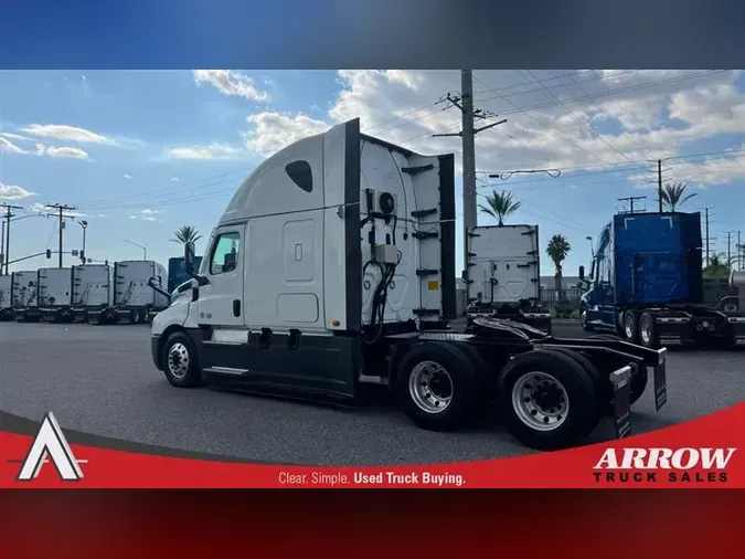 2021 FREIGHTLINER CA126