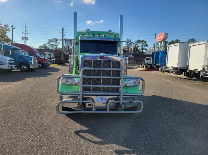 2023 Peterbilt 389