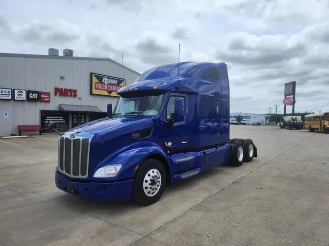 2022 Peterbilt 579
