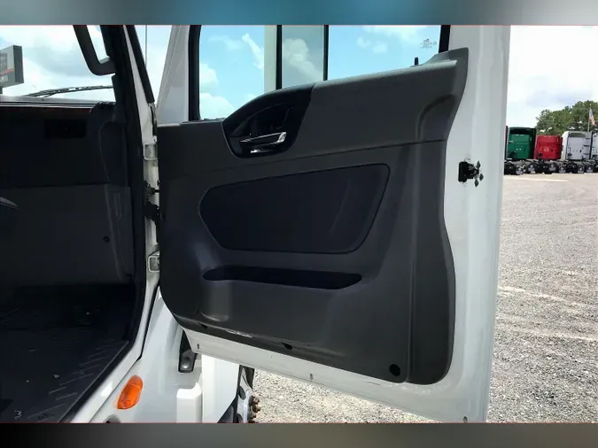 2020 INT LT625 6x4
