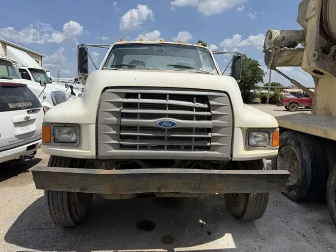 1995 FORD F800
