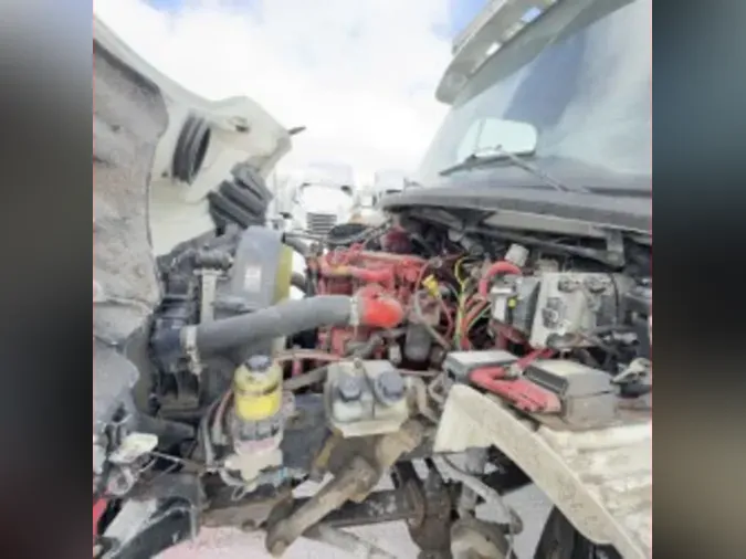 2020 FREIGHTLINER/MERCEDES M2 106