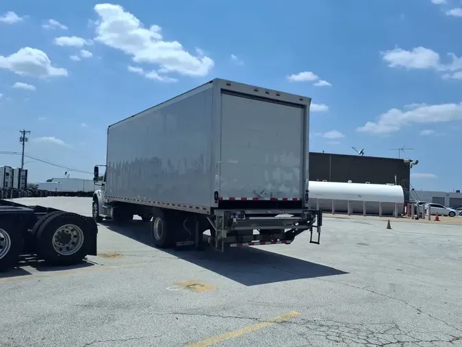 2020 FREIGHTLINER/MERCEDES M2 106