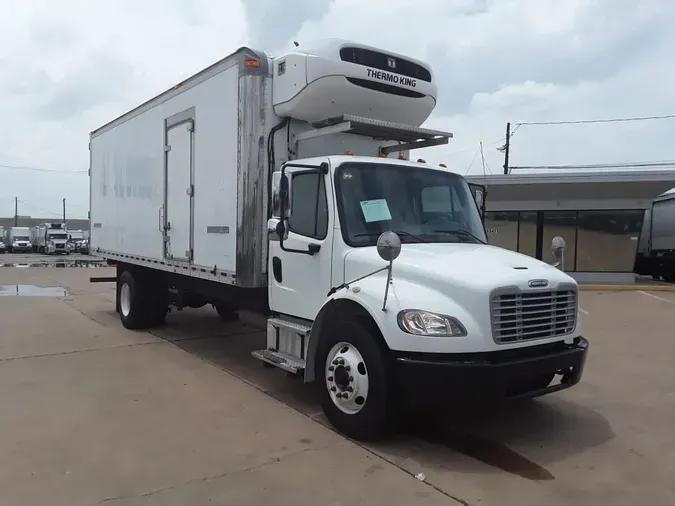 2017 FREIGHTLINER M2 106