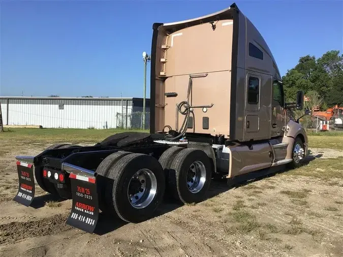 2021 KENWORTH T68003b11bd5bbbe371bd7d53f2d1fbb58e3