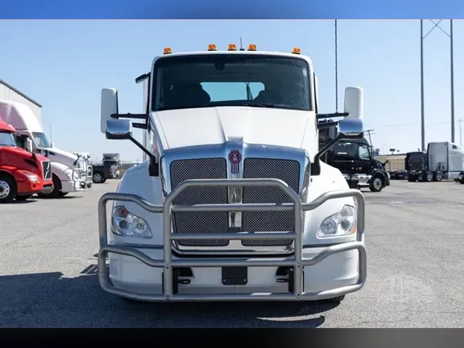 2021 KENWORTH T680