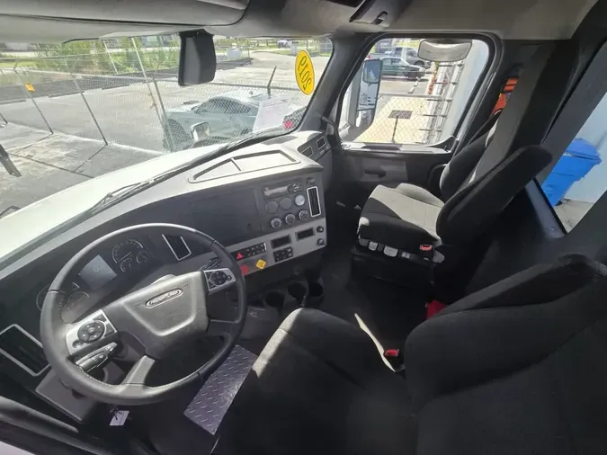2019 FREIGHTLINER NEW CASCADIA PX12664