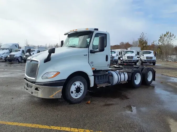 2019 NAVISTAR INTERNATIONAL LT625 DAYCAB T/A03beeb6468bb445d3139e51faa0abaf5