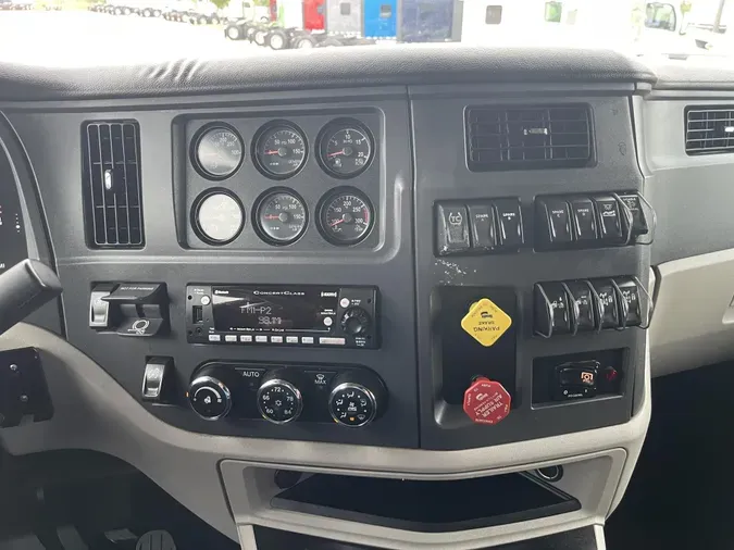 2022 Peterbilt 579
