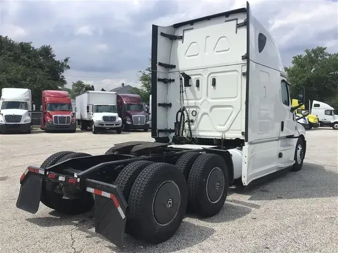 2020 FREIGHTLINER CA126