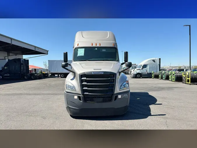 2020 Freightliner Cascadia