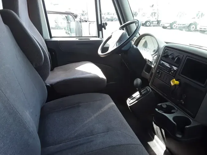 2019 NAVISTAR INTERNATIONAL 4300