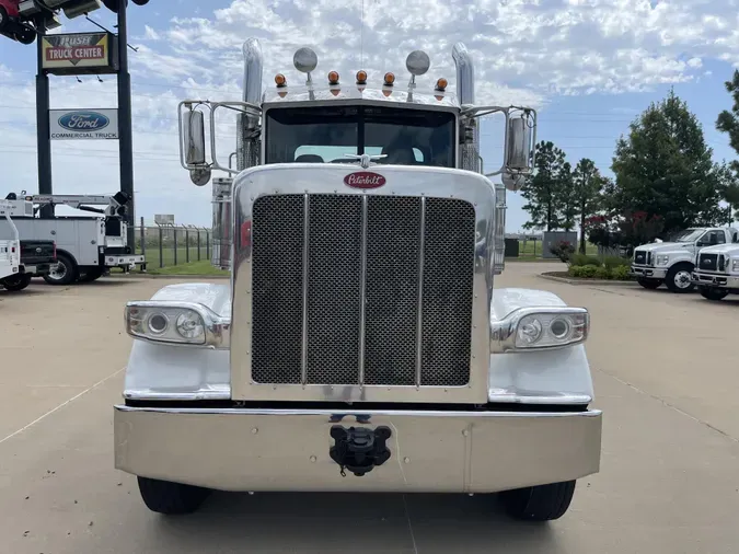 2018 Peterbilt 389