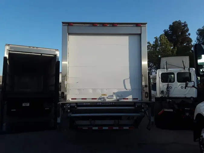 2019 FREIGHTLINER/MERCEDES M2 106