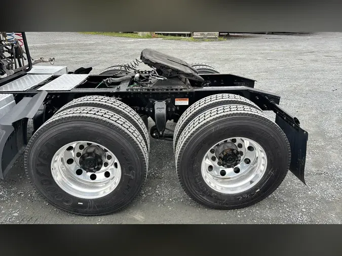 2022 Freightliner Cascadia 12603cffc59e3431bd1012c077498251707