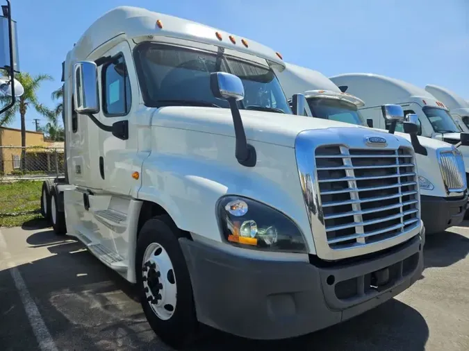 2017 FREIGHTLINER/MERCEDES CASCADIA 12503d189671396e1c7871366e3eef26d72
