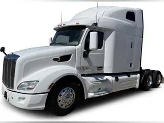 2022 Peterbilt 579