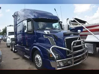 2014 VOLVO VNL64T780