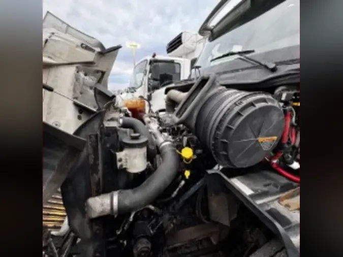 2019 NAVISTAR INTERNATIONAL RH613 DAYCAB S/A