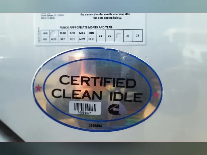 2019 NAVISTAR INTERNATIONAL LT625 SLPR CAB