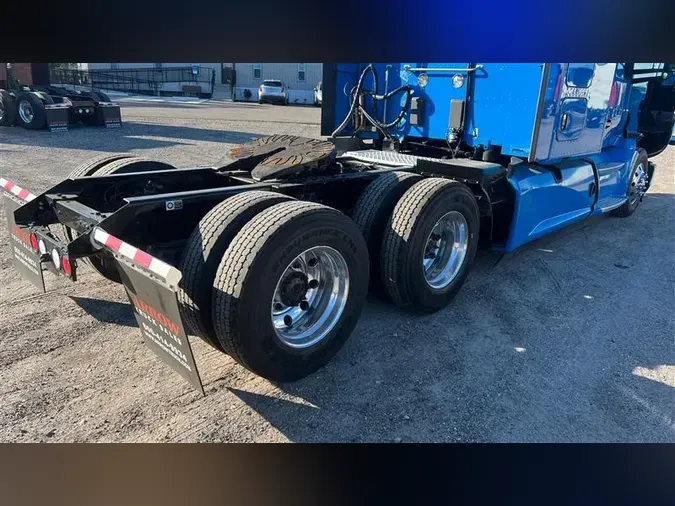 2021 KENWORTH T680