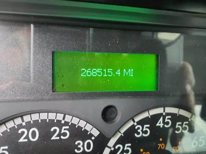 2018 FREIGHTLINER M2 106