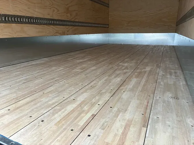 2026 ISUZU NPRGASHDMorgan18x91X96NG