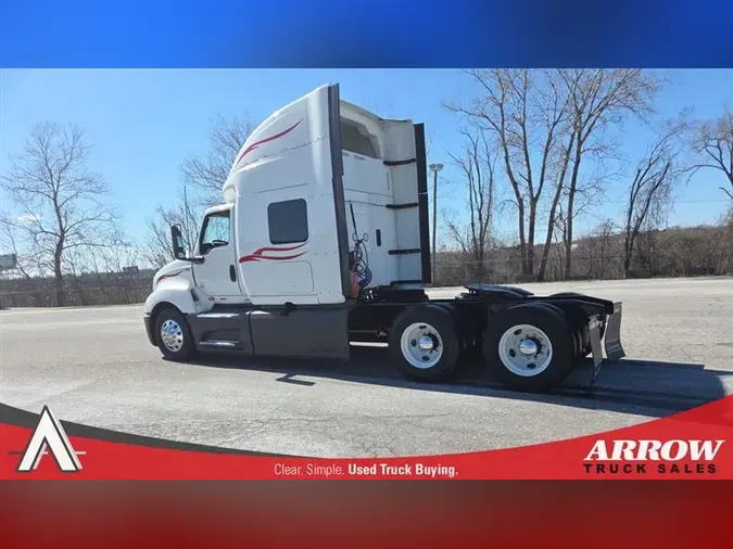 2022 INTERNATIONAL LT