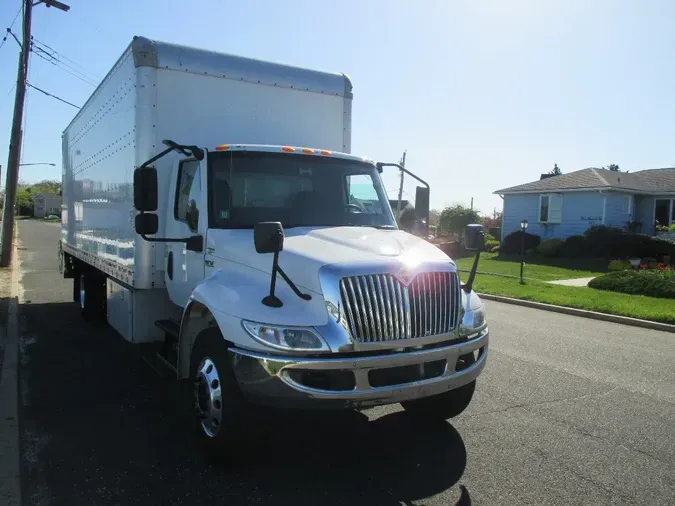 2019 INTERNATIONAL 4300