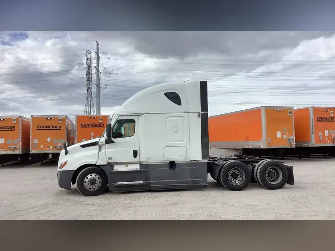 2022 Freightliner Cascadia 12603dfb25c0c1e078e11afa254eb8d6305