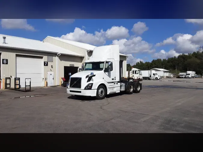 2018 Volvo VNL300