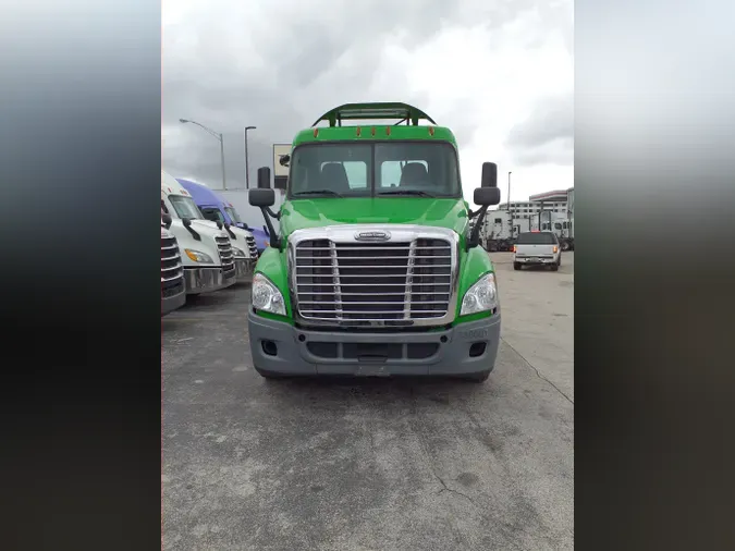 2016 FREIGHTLINER/MERCEDES CASCADIA 125