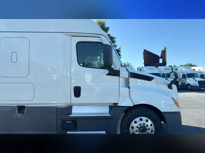 2022 Freightliner Cascadia 12603ee86a7e5ce40bd550a42be06b6c350