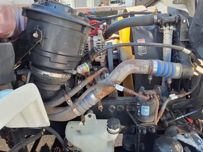 2021 FREIGHTLINER/MERCEDES M2 106