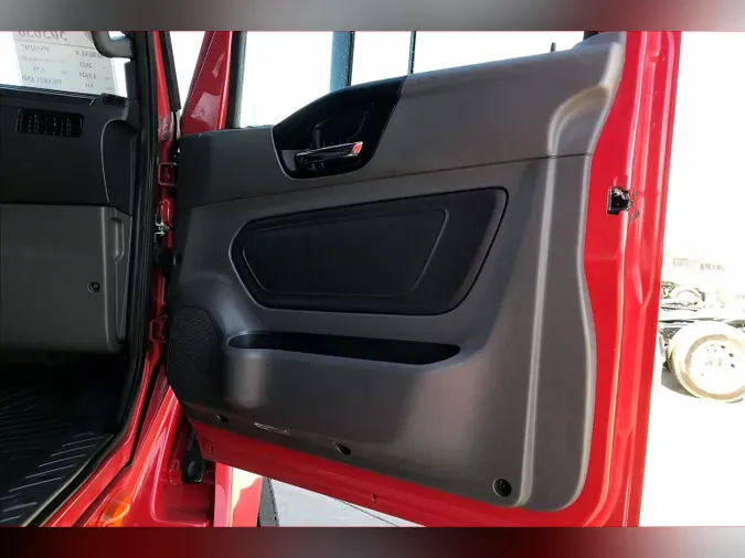 2023 INT LT625 6X403f018af0c008422bb376c22a8b86c49