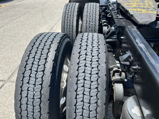 2022 Kenworth T680